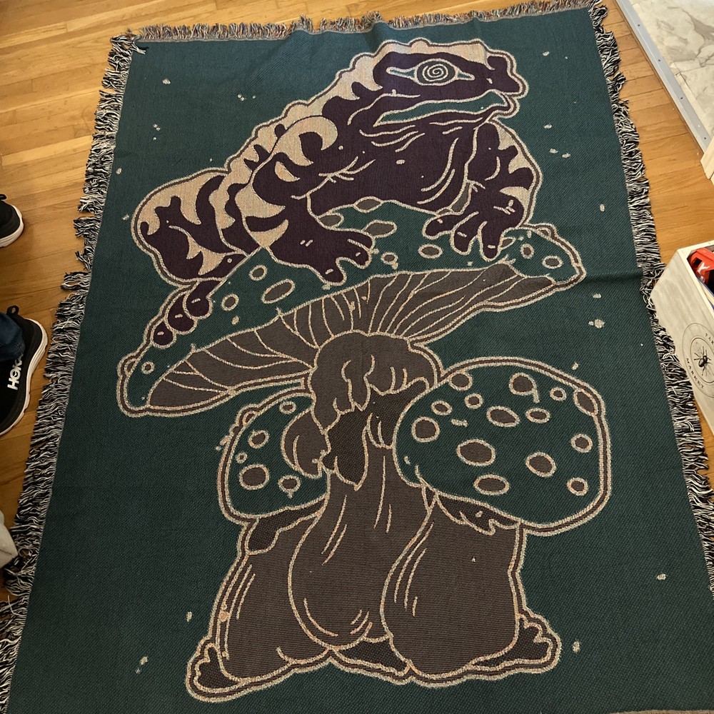 Mushroom Frog Blanket