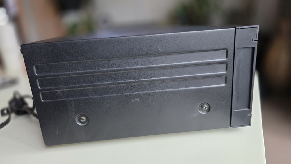 Nakamichi RX-303 Unidirectional Auto-Reverse Cassette Deck.