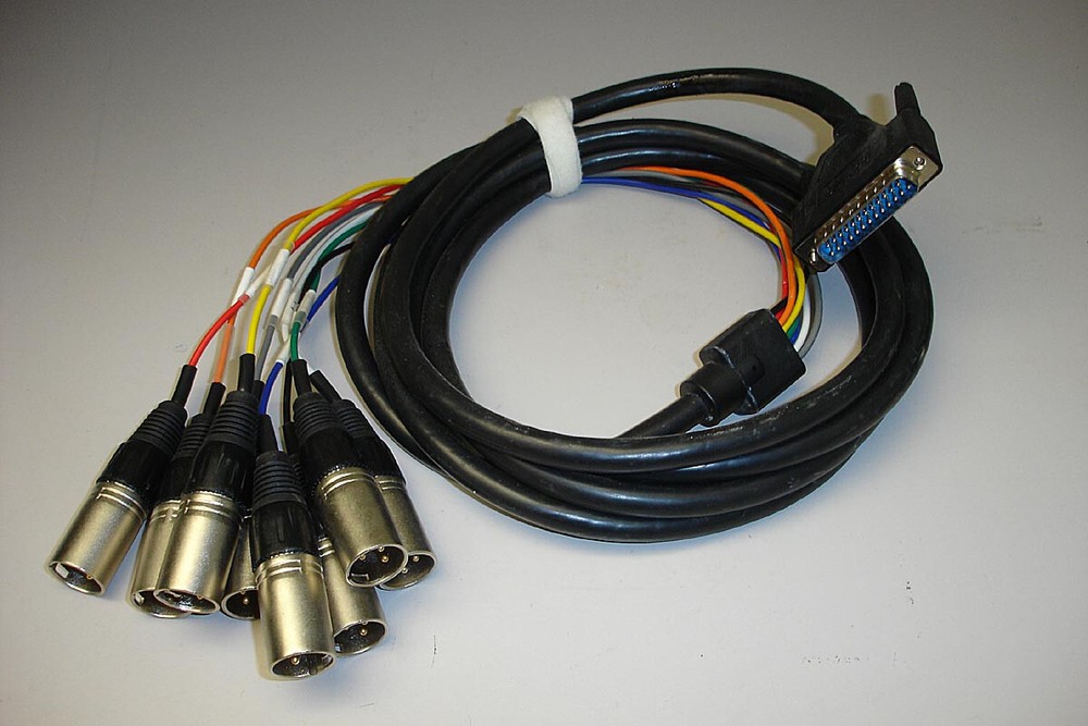 Pro Audio PR8DS Enhanced 8-Channel Pre-Amp w Power Supply and Cables