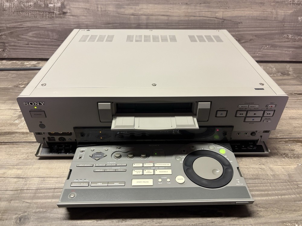 SONY DSR-30 DVCAM Digital Video Recorder - Mint w/Original Box, Remote, & Docs!