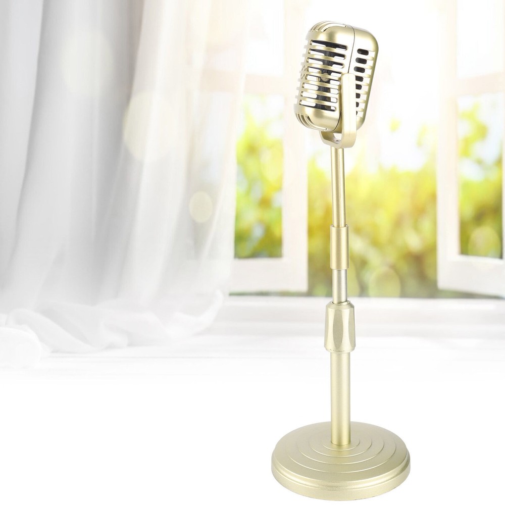 Simulation Old Fashioned Microphone Model with Stable Base and Support Rod Retro