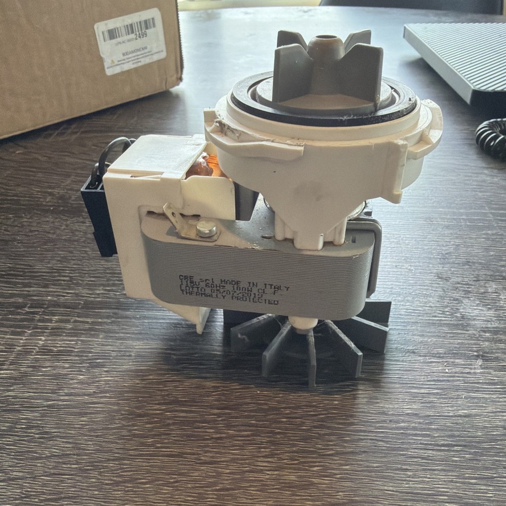 Washer Part # 479595 - Drain Pump, Old Version With Fuse kit