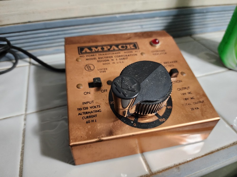 Ampack HO Hobby Transformer model 402