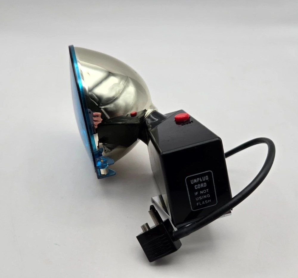 POLAROID  Model 268 Land Camera Flash flashgun with flash cord and shield