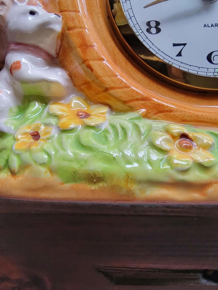 Vintage Ceramic Bear Figurine Clock