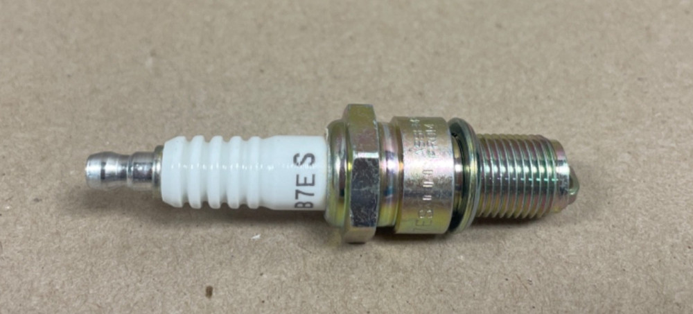 New NGK 1111 Spark Plug