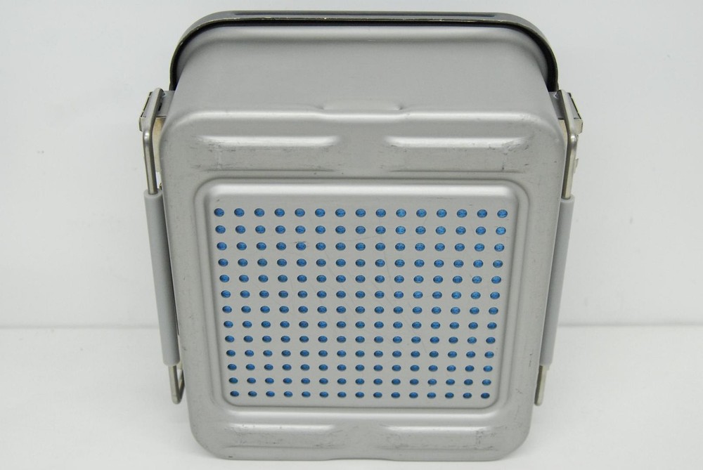 V. Mueller Genesis CD1-6B Sterilization Container W/ Filter Holders, Basket