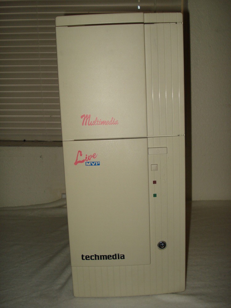 VINTAGE TECHMEDIA EMPTY  AT TOWER COMPUTER CASE -NO POWER SUPPLY-