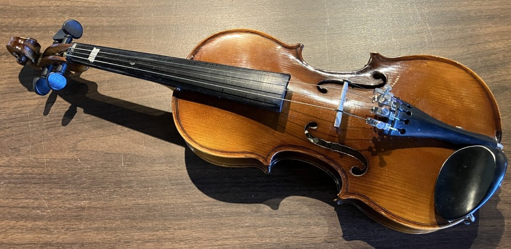 Skylark Brand 1/4 Size Violin