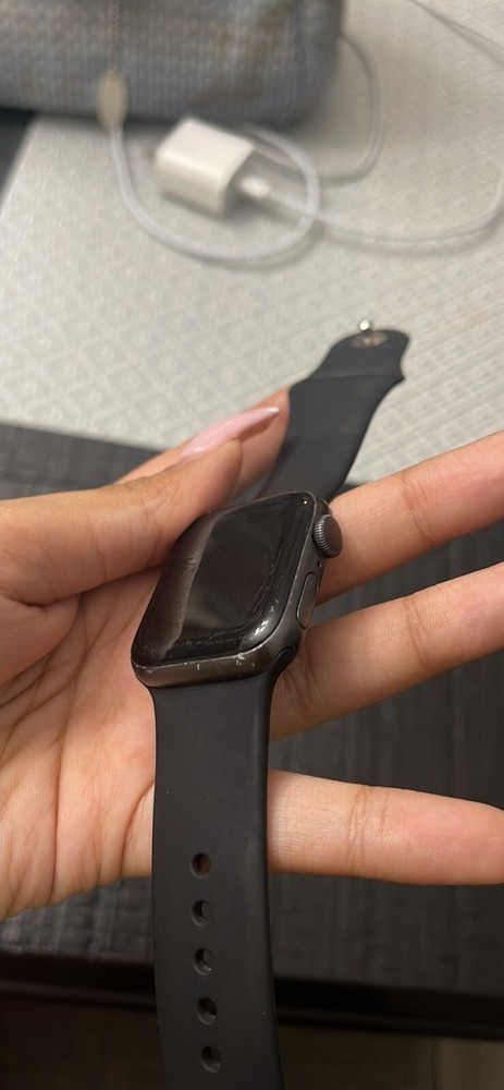 apple watch series 5 40mm