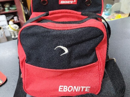 RED/BLACK : Ebonite bowling bag. Child Size