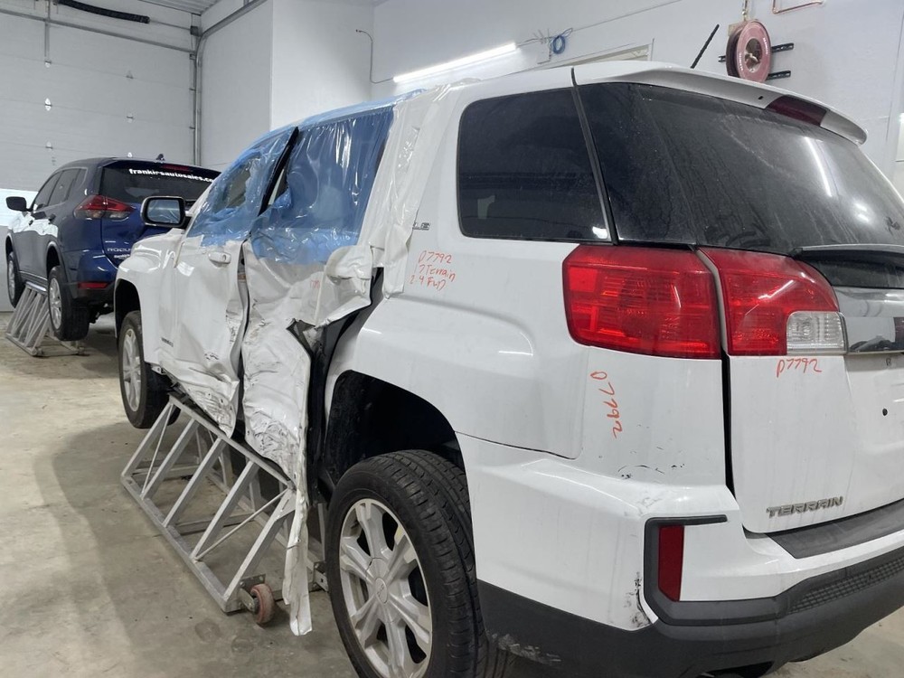 Complete Console Front Floor Fits 16-17 TERRAIN 947820