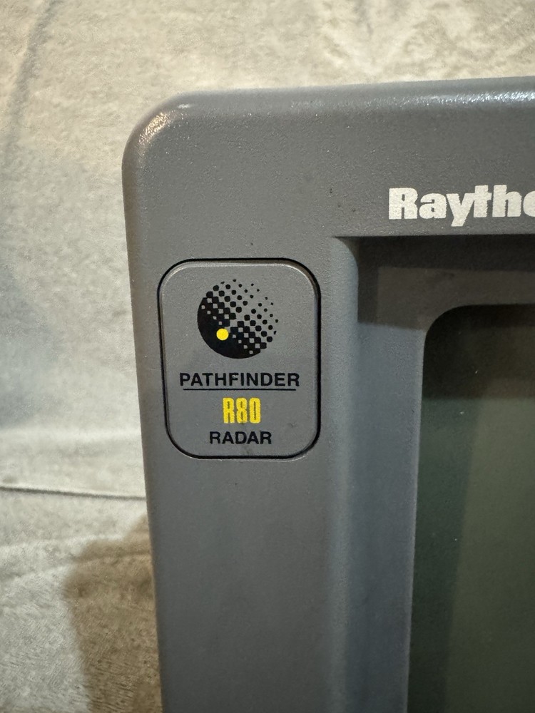 Raytheon R80 Pathfinder Radar Display
