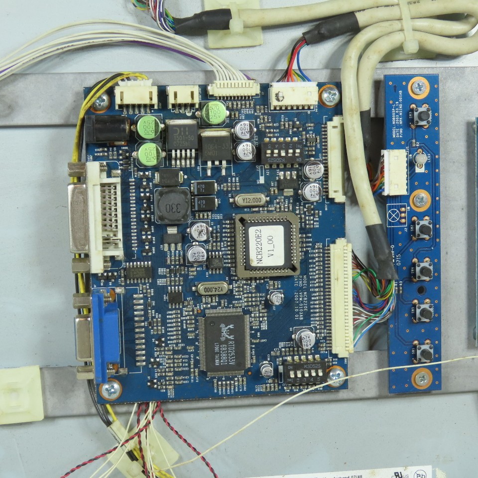 AU Optronics M170EG01 V.D 17" LCD Display Panel Screen Assembly With Bezel