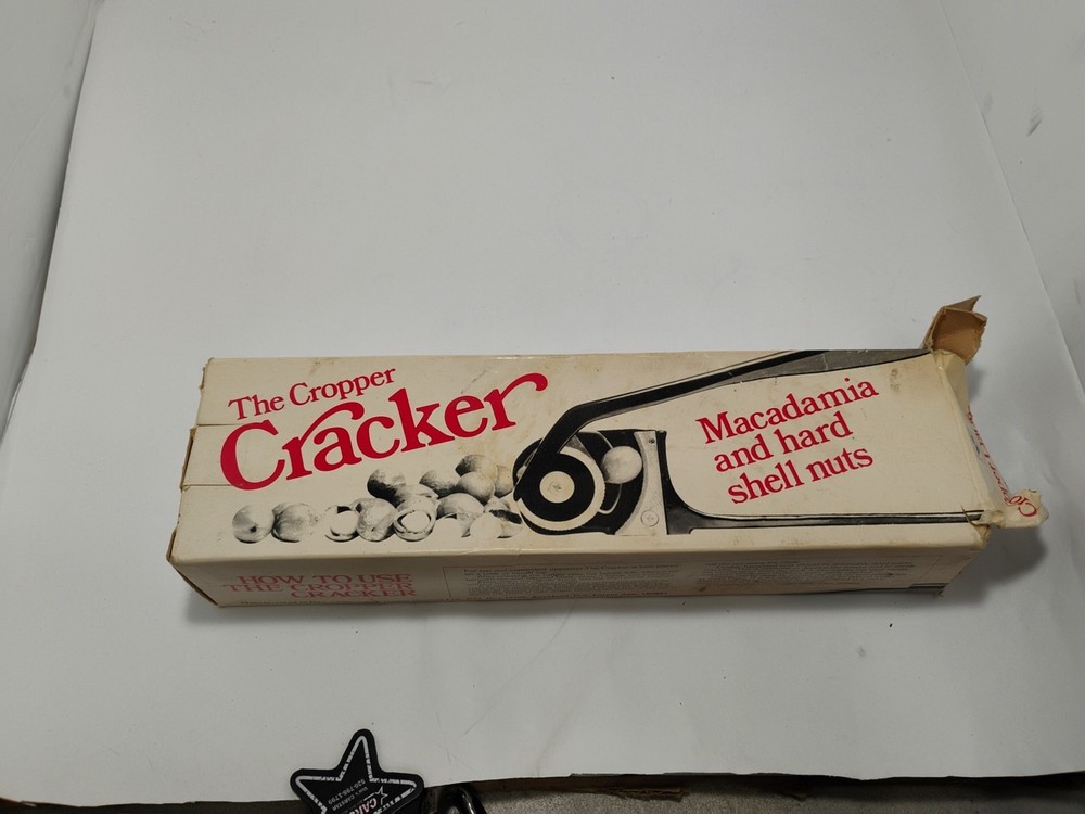 Vintage Cropper Cracker Nut Cracker  Devices w/ Original Box