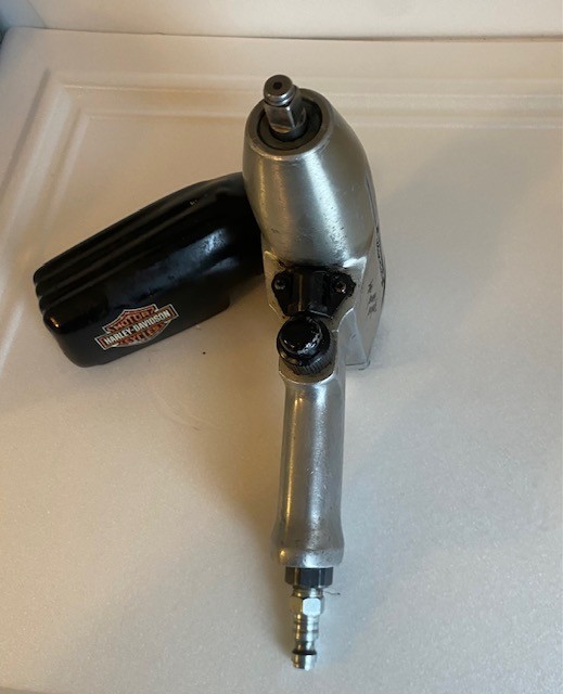 Snap on 3/8 impact gun