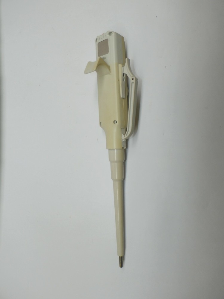 Eppendorf Single Place 100uL Pipette Pipettor