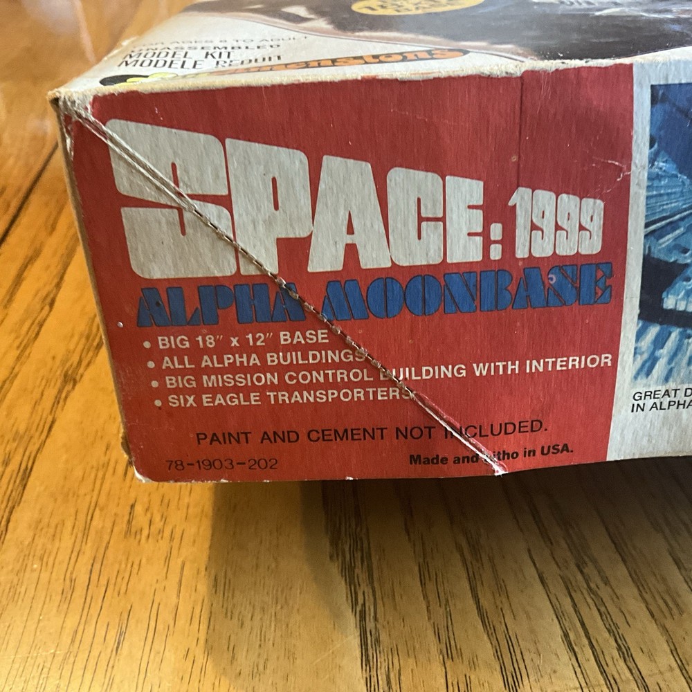 Vintage MPC 1976 Space:1999 Alpha Moon Base STARTED / COMPLETE