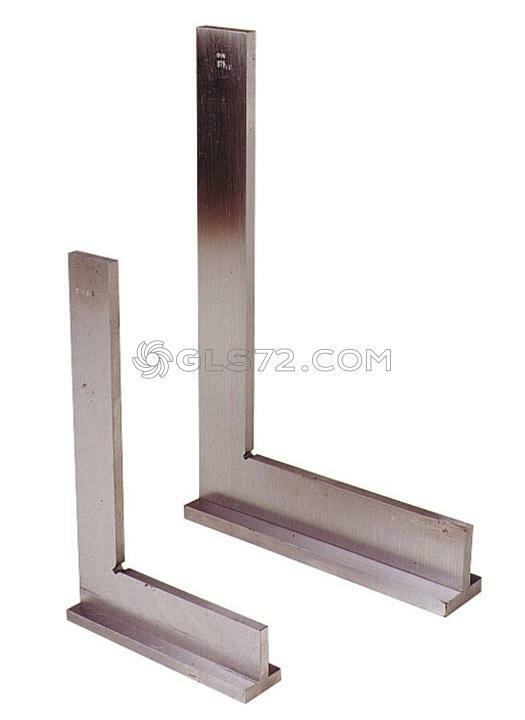 90° SQUARE WITH BACK FERVI S051