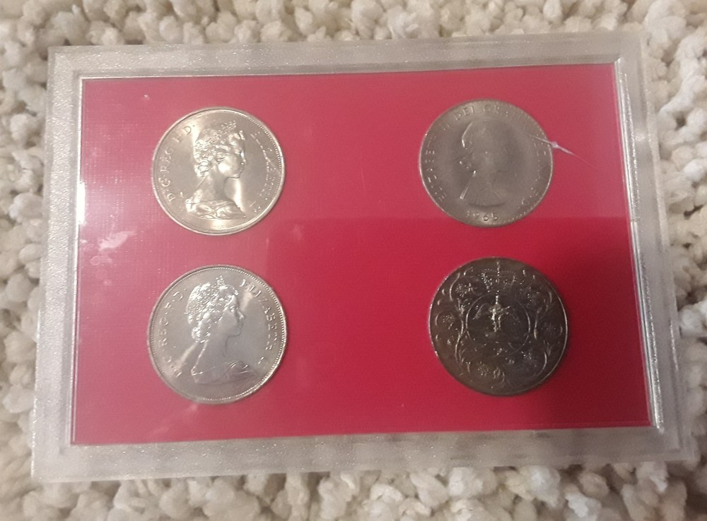 COINS, CROWNS OF GREAT BRITAIN.