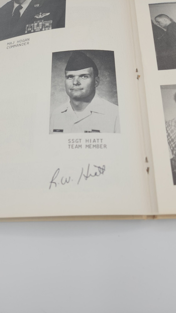 US Air Force Basic Training 3728 Squadron Flight 0119 March 1974 Class Book