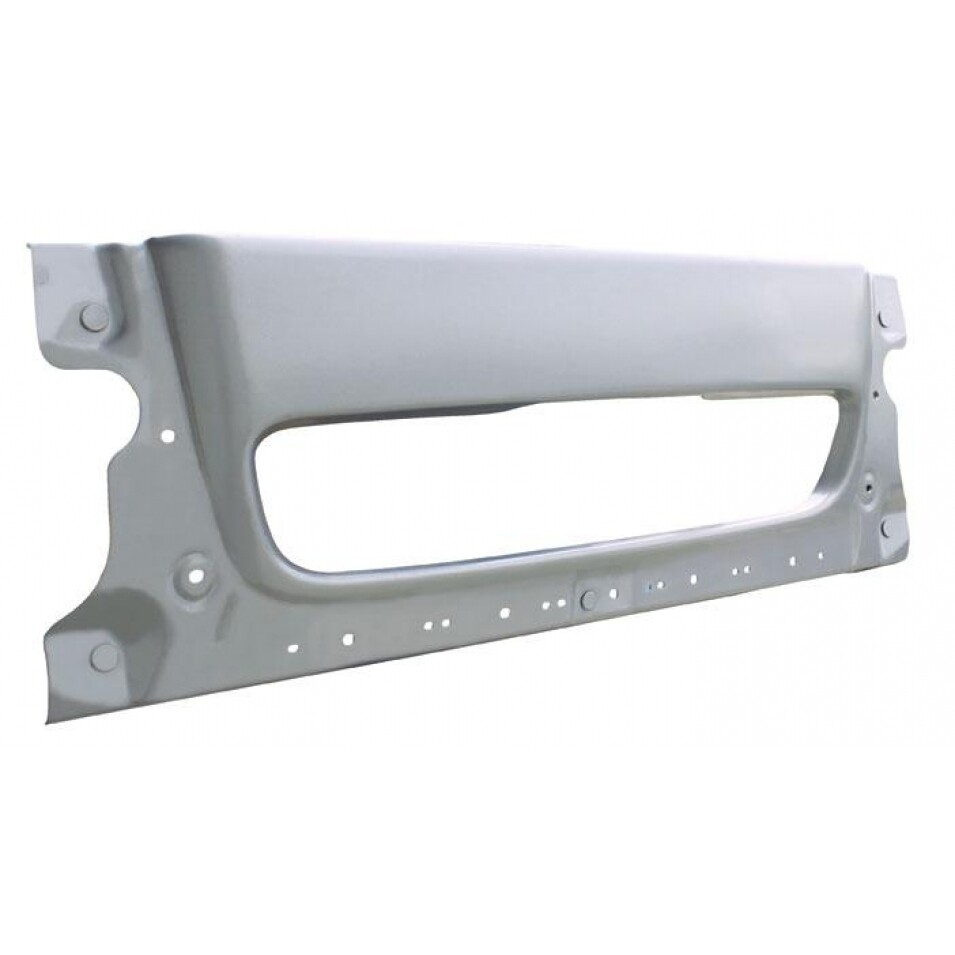 2005 - 2010 Freightliner Century Center Bumper - Silver Paint