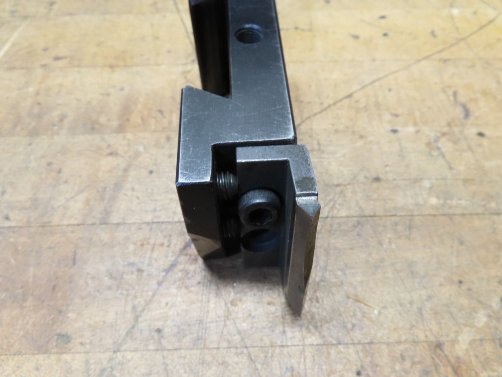 Aloris CXA-8 quick change threading tool holder