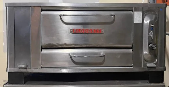 Used Blodgett 1000  pizza oven double stack. Will deliver