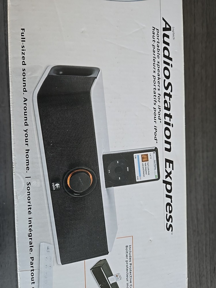 Logitech Audiostation Express Multimedia Speaker for older iPod Untested