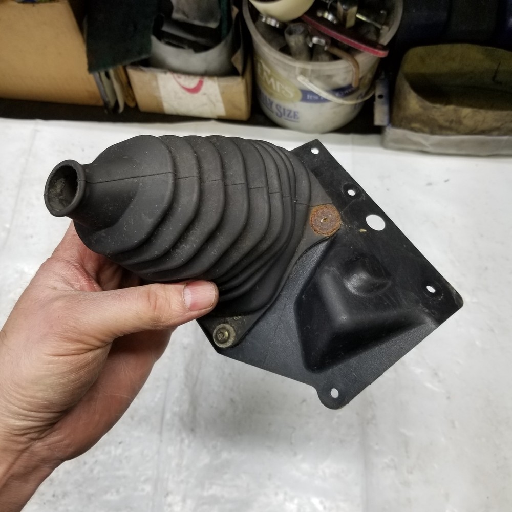2006-2015 Polaris Dragon Shift RMK Switchback left steering boot 5436574