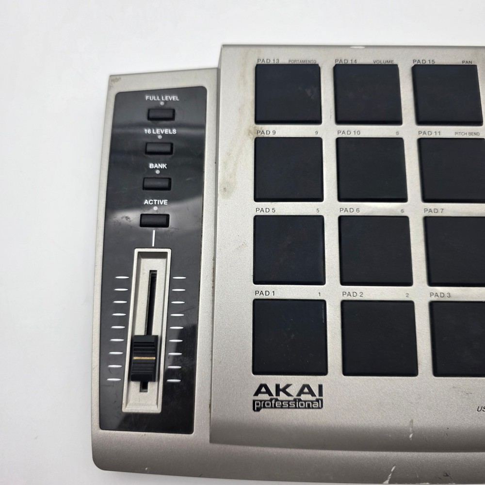 Akai Professional MPD16 USB/MIDI Pad Controller