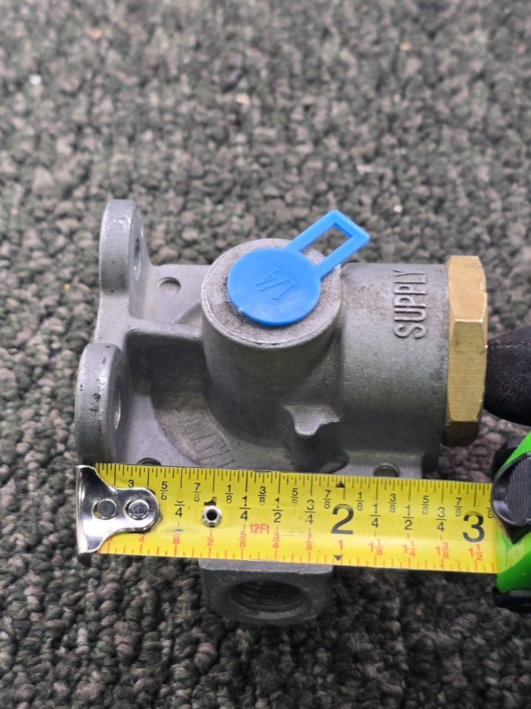 Heavy Duty Air Brake Quick Release Valve Replacement