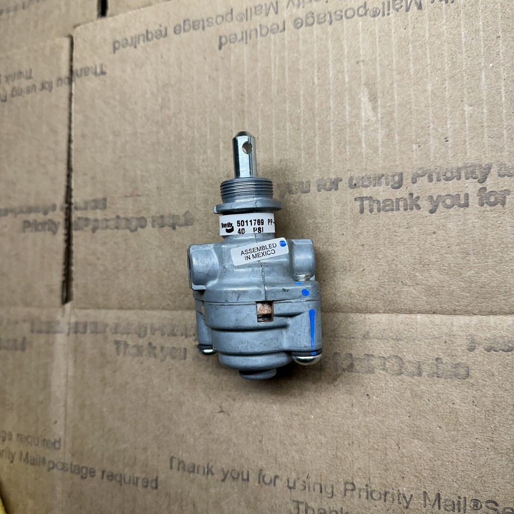 BENDIX PP-5 TRUCK AIR BRAKE PUSH PULL CONTROL VALVE 5011769