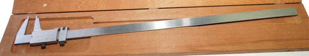 Starrett 123M 600mm Master Caliper - .02mm Vernier Scale