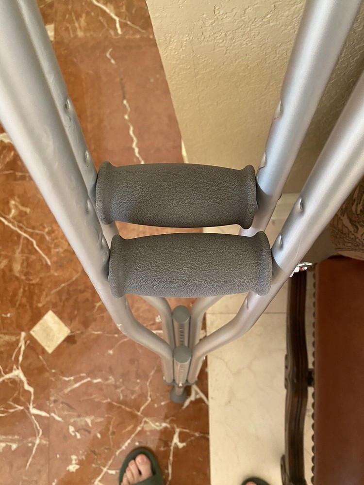 Soft Underarm Crutches - Premiere Pro #7703 - Aluminum - Adjustable Hight.