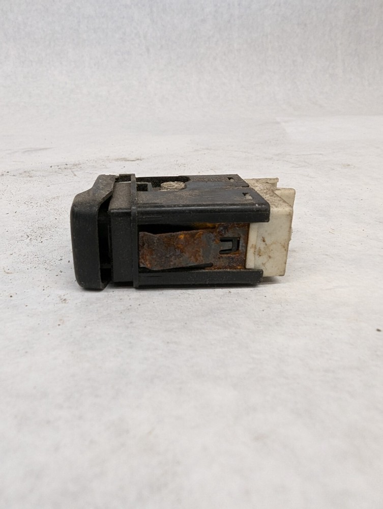 1990-1993 ACURA INTEGRA Defrost Control Switch Button OEM