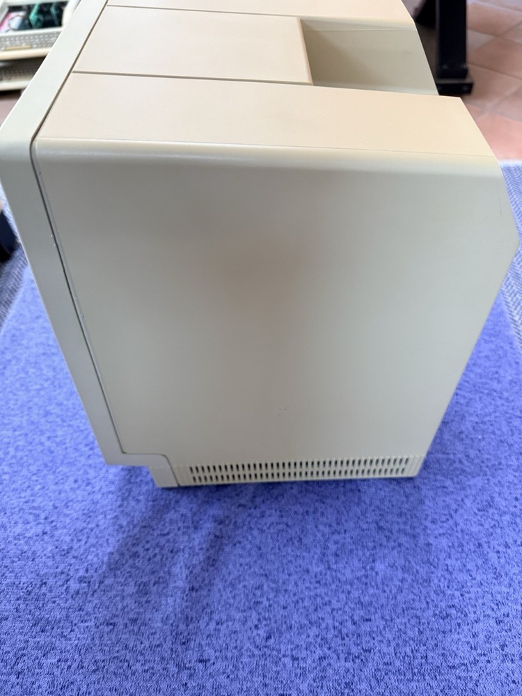 Apple Macintosh SE M5011 Vintage Computer