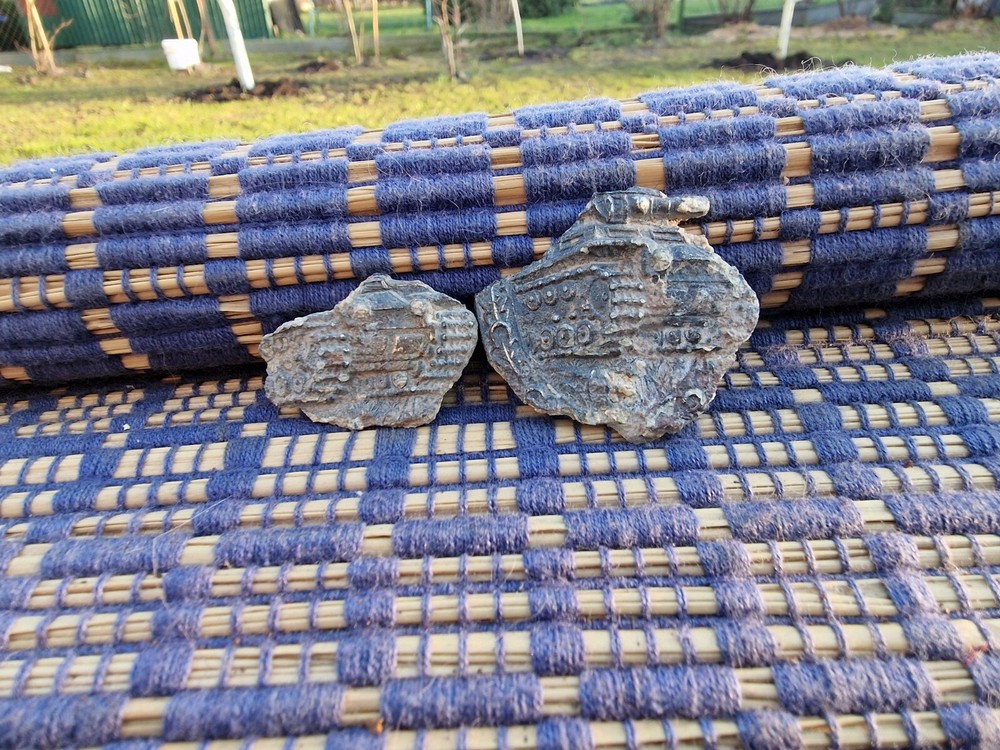 WW2 Original German Badge Front Item Relic.