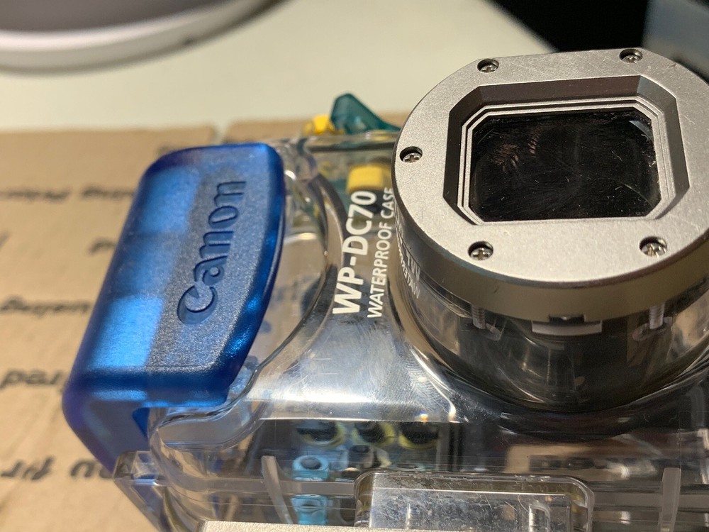 Canon WP-DC70 Waterproof Camera Case AS IS