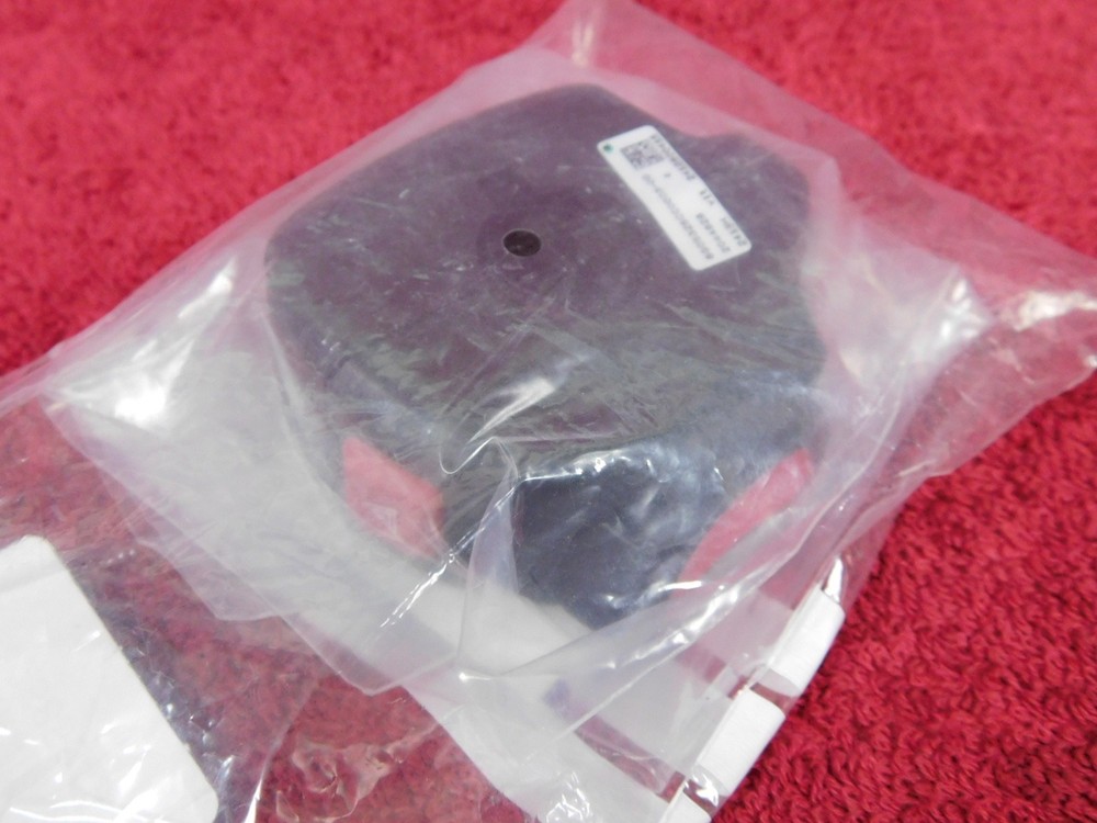 *NEW! Right Side Switchcube Handlebar Pod OEM Triumph Start / Stop Button Switch