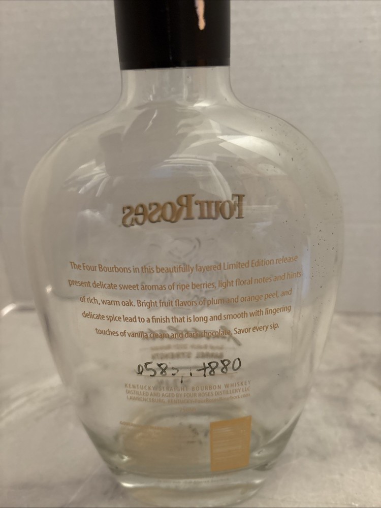 Four Roses Limited Edition Small Batch 2021 Bottle