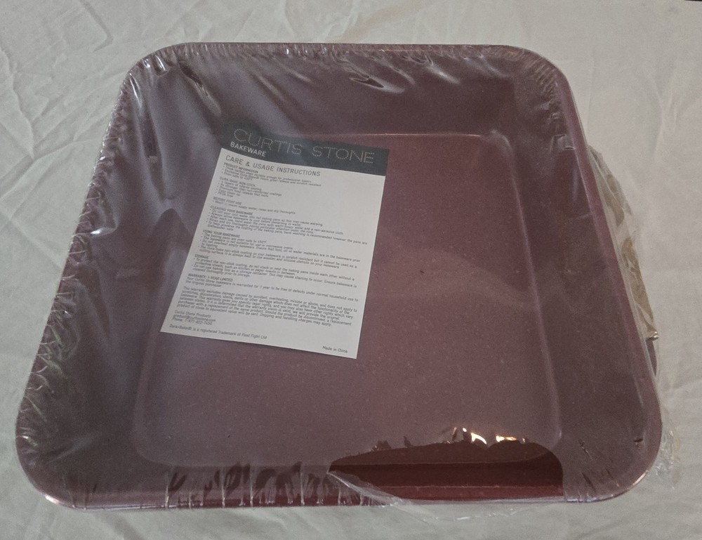 Curtis Stone Red Three-Piece Bakeware Set