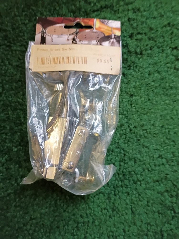 peace snare drum throw off