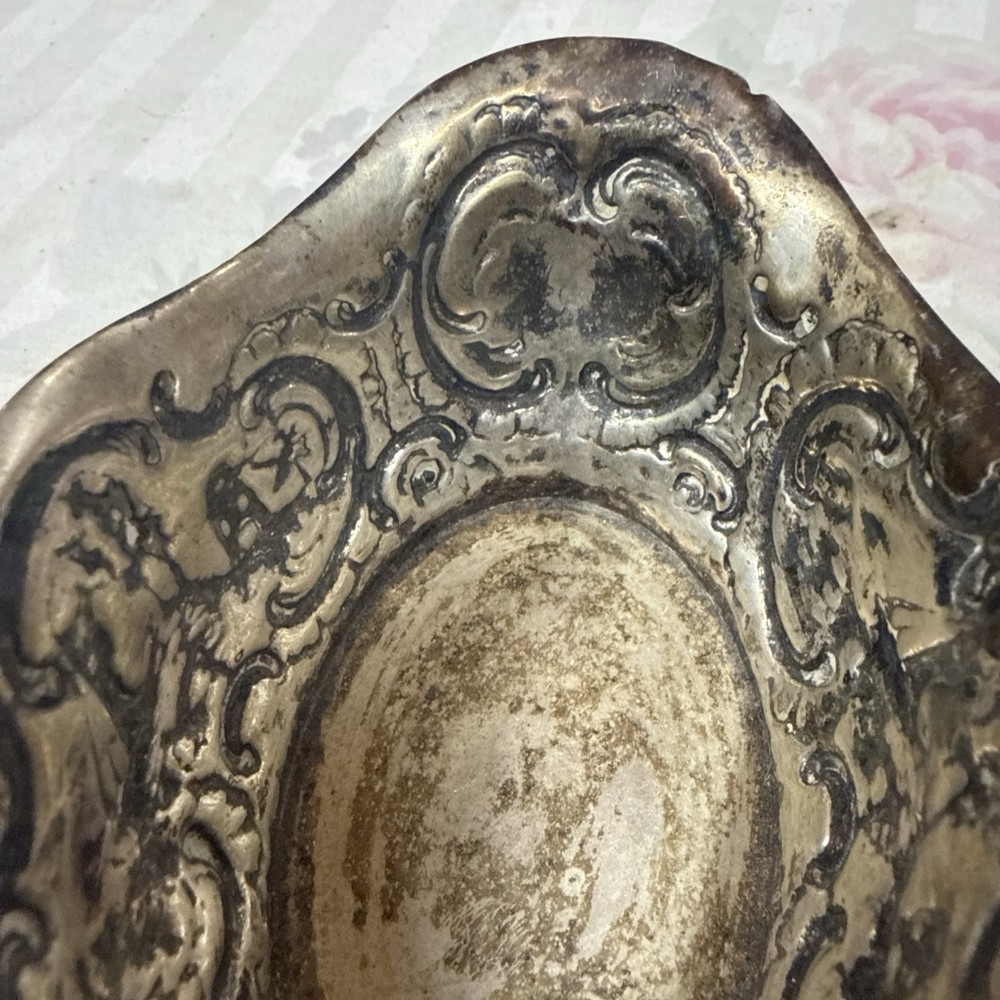 Hanau 800 Silver Repousse Footed Bowl
