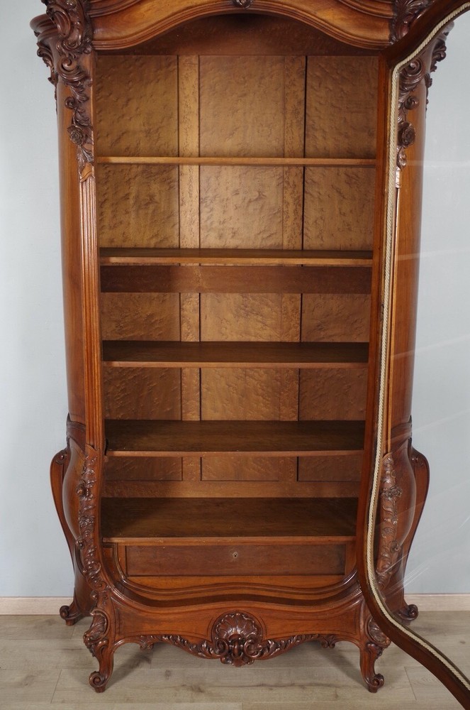 Louis XV Rocaille 1900 Style Bookcase