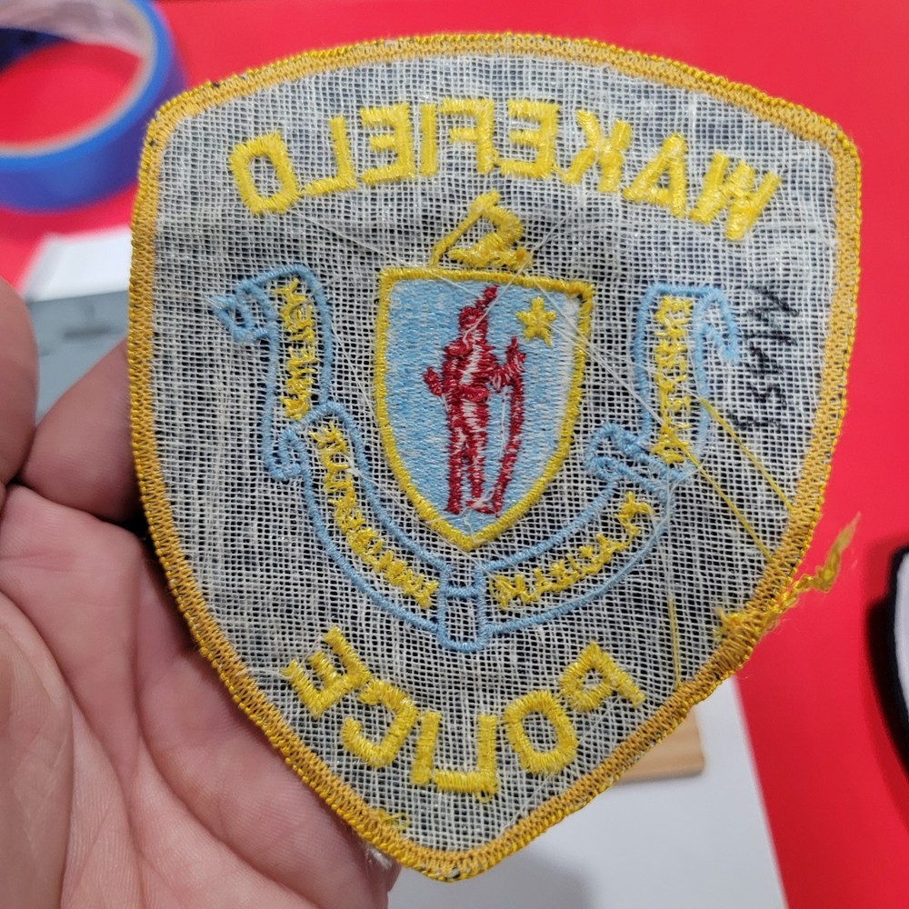 Bin1 b7 patch Police Massachusetts Wakefield