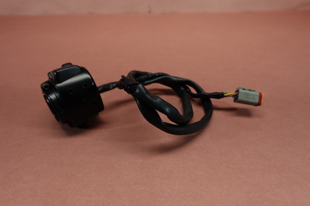 00-06 Harley Davidson Heritage Softail FLSTCI Left Control Headlight Switch