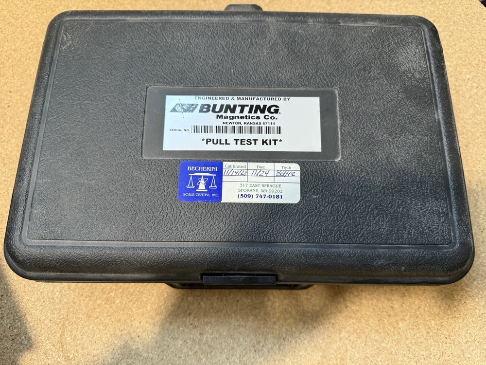 Bunting Magnetic Products Standard Pull test kit Complete In Carry Case Nice!