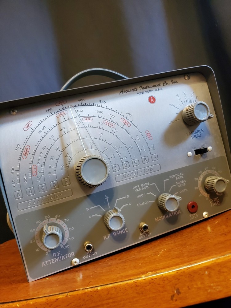 GENOMETER MODEL 156 VOLTMETER