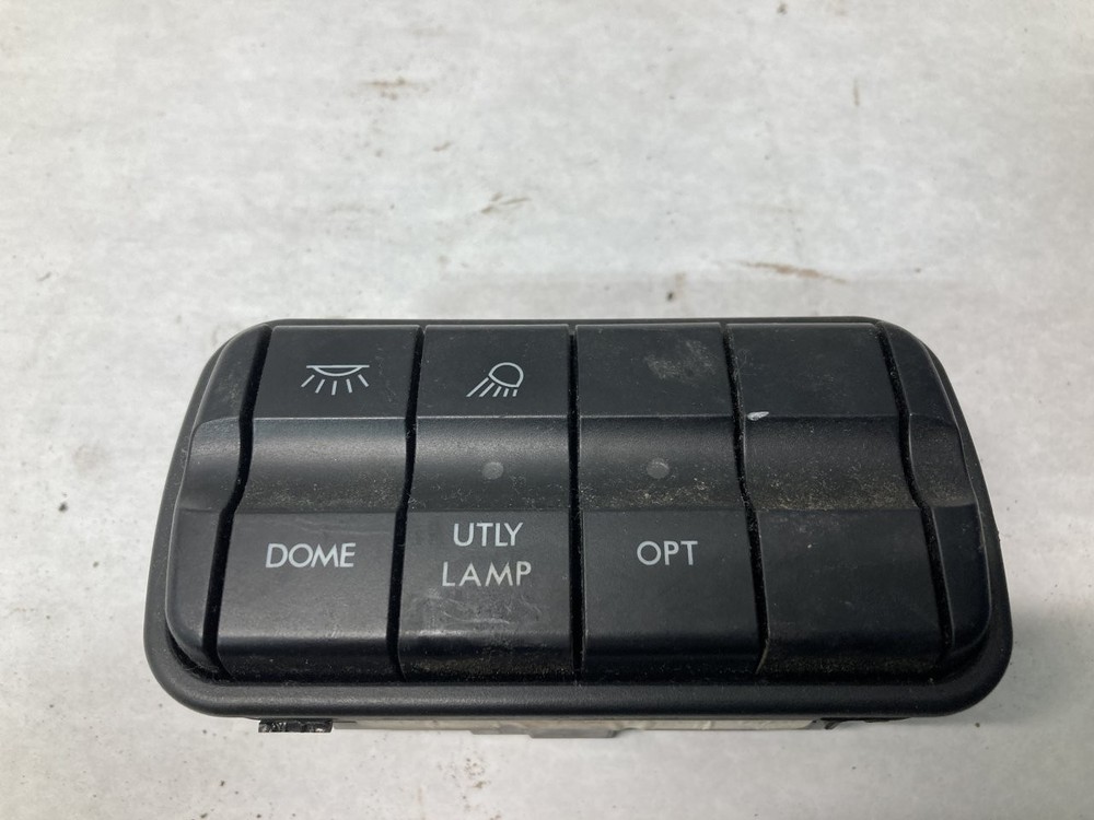 2008-2021 Freightliner CASCADIA SWITCH Dash Panel - Used